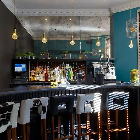Hotel The - Putney