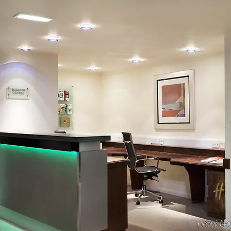 Leonardo London Heathrow Airport Hotel