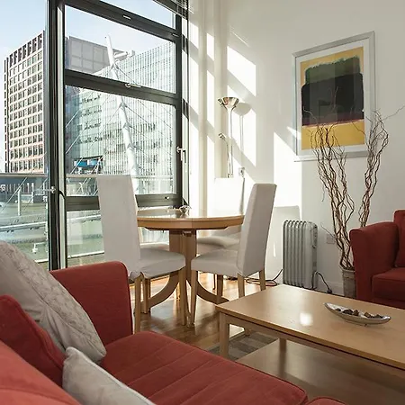 Zen - Canary Wharf 4* Londyn