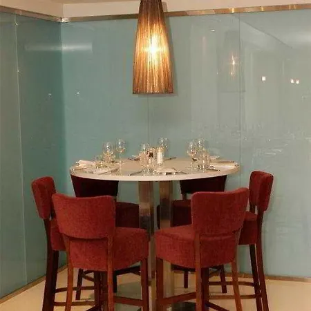 Thistle Euston Отель