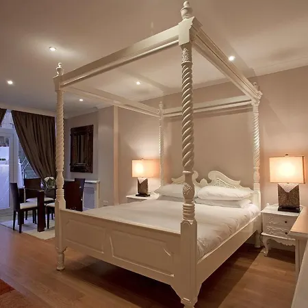 The Edwin Hotel