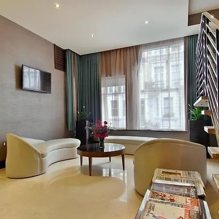 Park Grand Kensington 4*