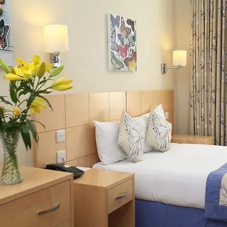 Oliver Plaza Hotell