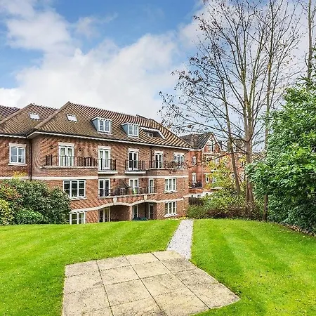 The Wimbledon Penthouse Apartment *