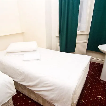 Five Kings Bed & Breakfast 2*
