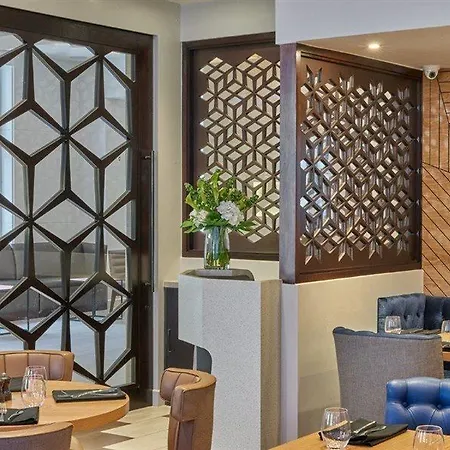 Hotel Norfolk Towers Paddington 4*