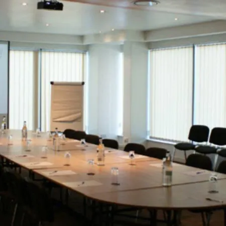 The Continental Hotel, Heathrow