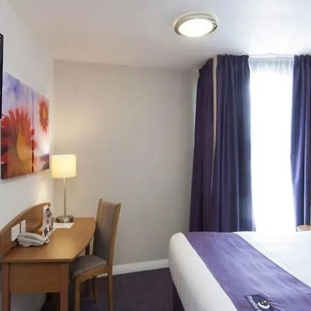 Hotel Premier Inn London Euston 3*