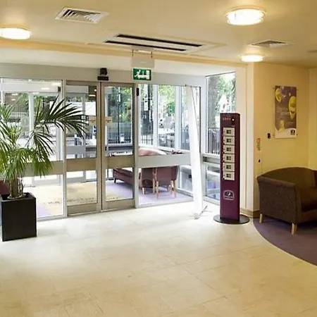 Hotel Premier Inn London Euston 3*