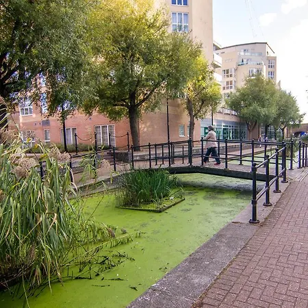 Wharf - Water Gardens
