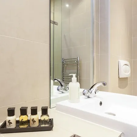 Club Living - Barbican * London