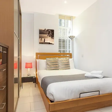 Club Living - Barbican