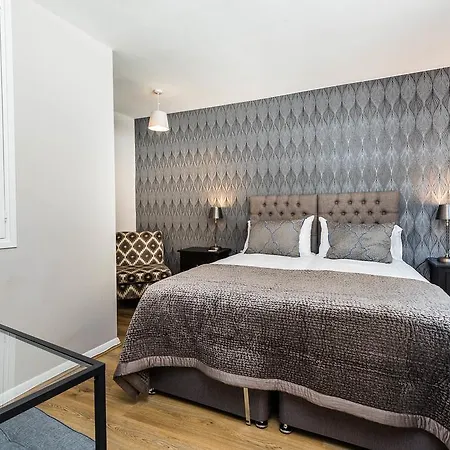 Kensington Mews House * London