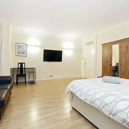 Apartment Hyde Park Serviced London