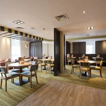 Отель Premier London 3*
