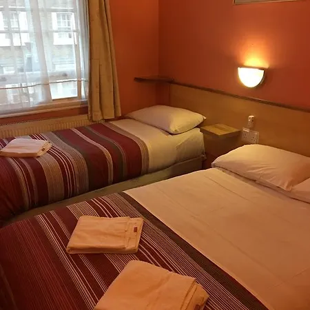 Guest house Surtees 2*