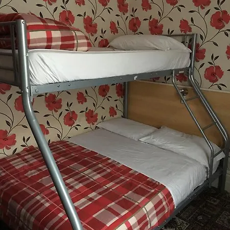 Guest house Surtees 2*