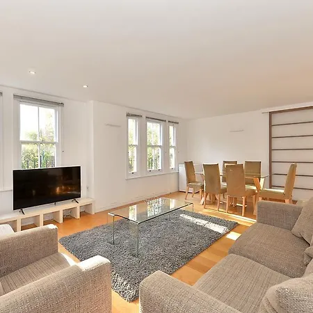 101 Lexham Gardens Apt. 9 * London