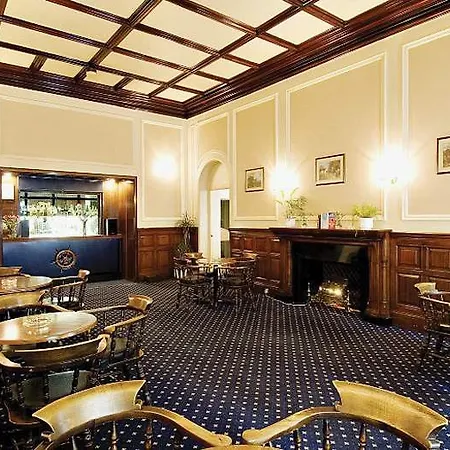 The Columbia Hotel 3*