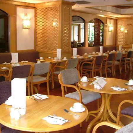 Western Burns Kensington 3* London