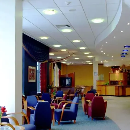 Express City, An Ihg 3* London