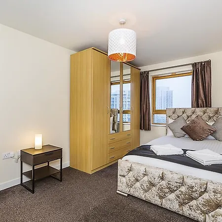 Wharf Guest house 2*