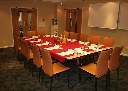 Holiday Express London-wimbledon-south, An Ihg Hotel 3*