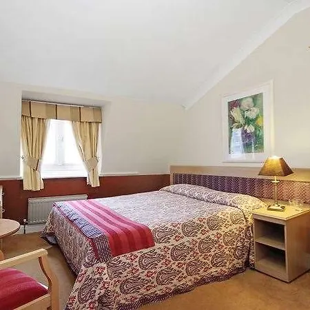 Hotel Kingswaypark At Park Avenue 3*