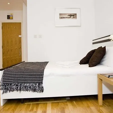 Hyde Park Executive 4*