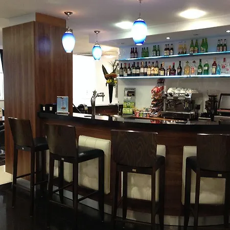 Hotel Ambassadors 3*