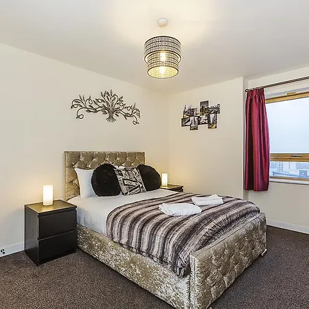 Guest house Wharf London