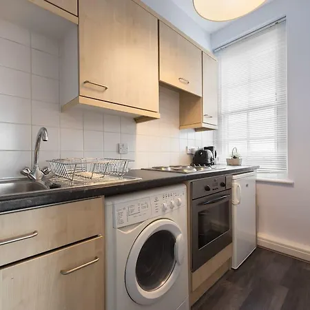 Central Forset Court Studio London