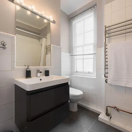 Central Forset Court Studio Apartment