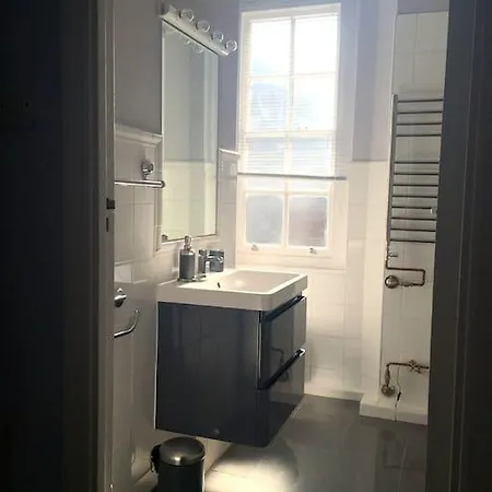 Apartment Central Forset Court Studio *