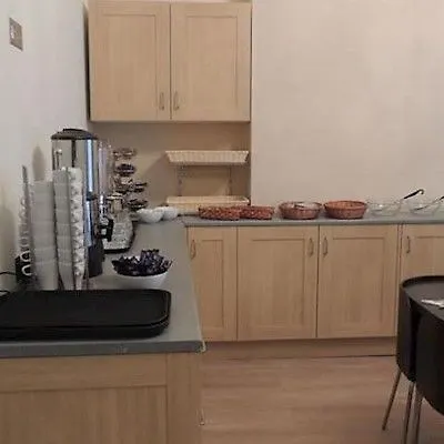 Hyde Park Boutique 3*