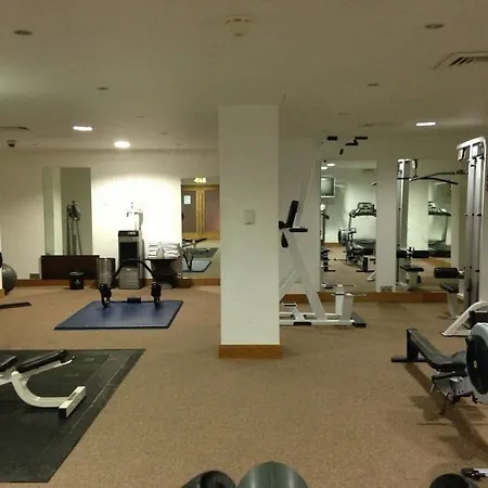 Отель Crown Moran 4*