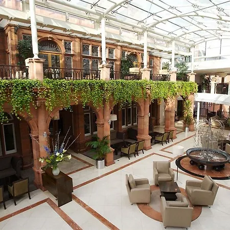 Отель Crown Moran 4*