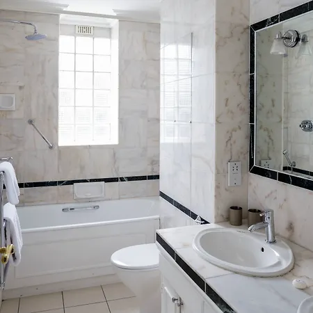 Apartmanhotel 44 Curzon Street By Mansley 4*
