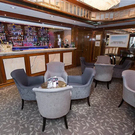 Blakemore Hyde Park Hotel London
