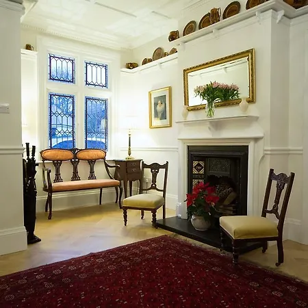 Ditton Гостевой дом 4*
