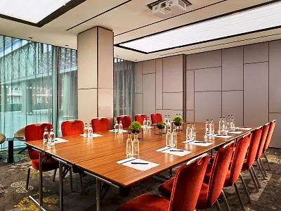 Park Plaza Waterloo 4* Londýn