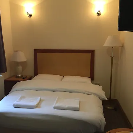 Shelton Hotel, Finsbury Park 3*
