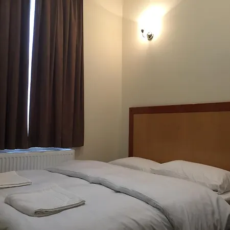 Shelton Hotel, Finsbury Park