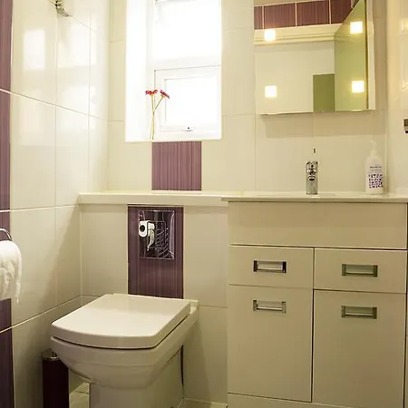 Devon House Guest house 3*
