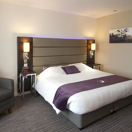 Premier London West Hotel 3*