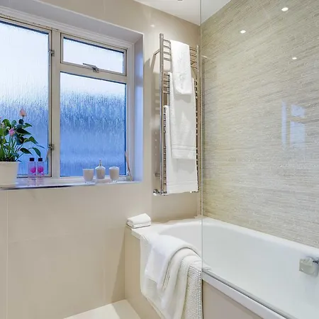 Hyde Park Residence Apartment London