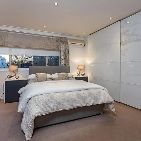Hyde Park Residence *