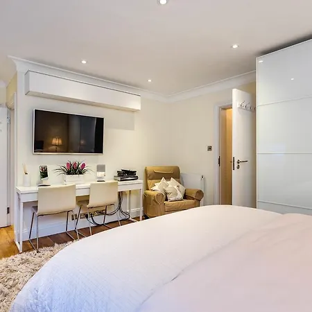 Hyde Park Residence Apartment *