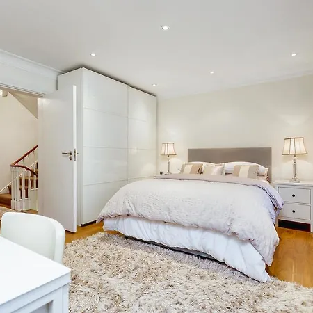 Hyde Park Residence * London