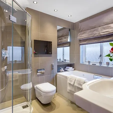 Hyde Park Residence